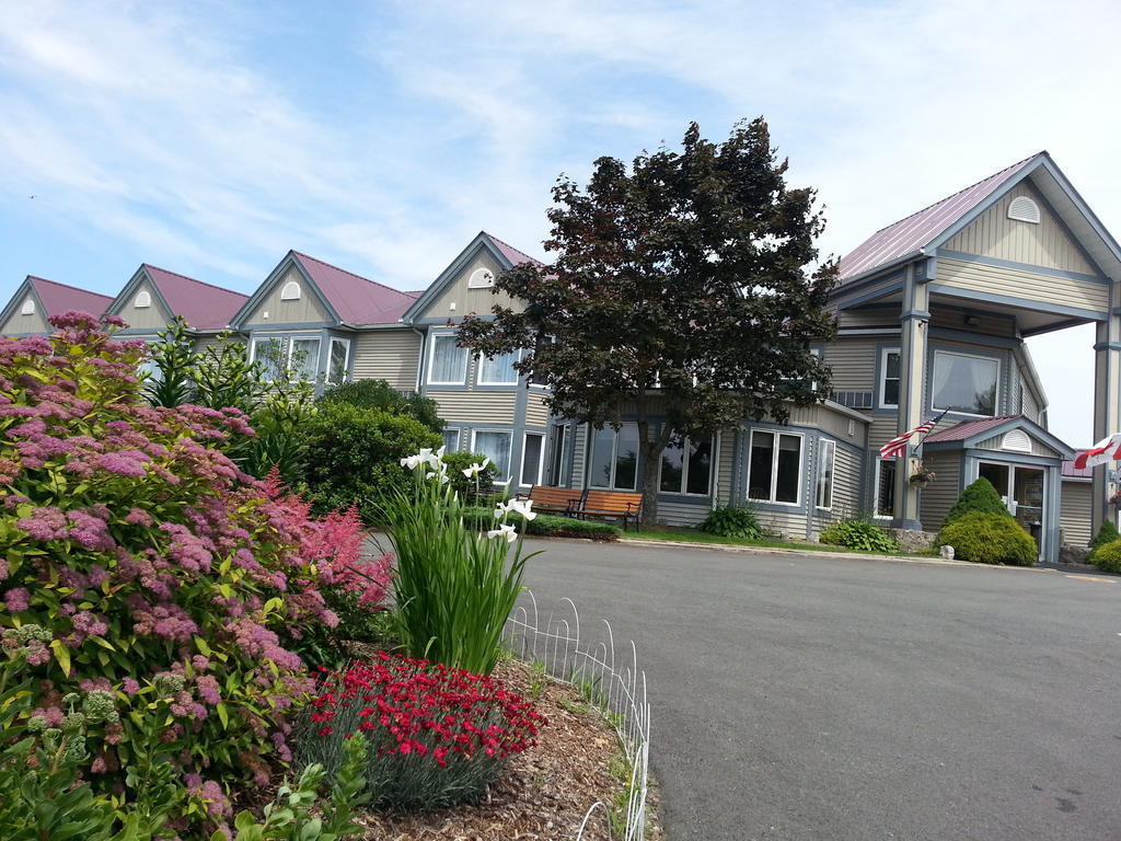 Granite Town Hotel Saint George Eksteriør billede