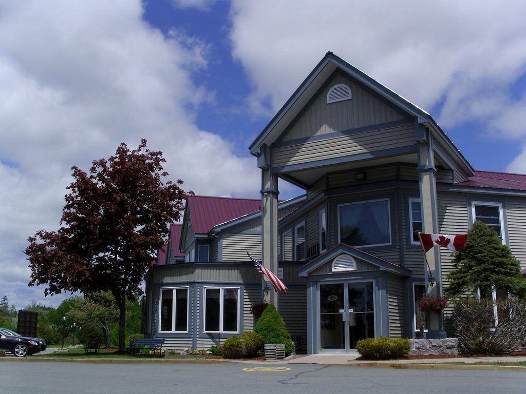 Granite Town Hotel Saint George Eksteriør billede